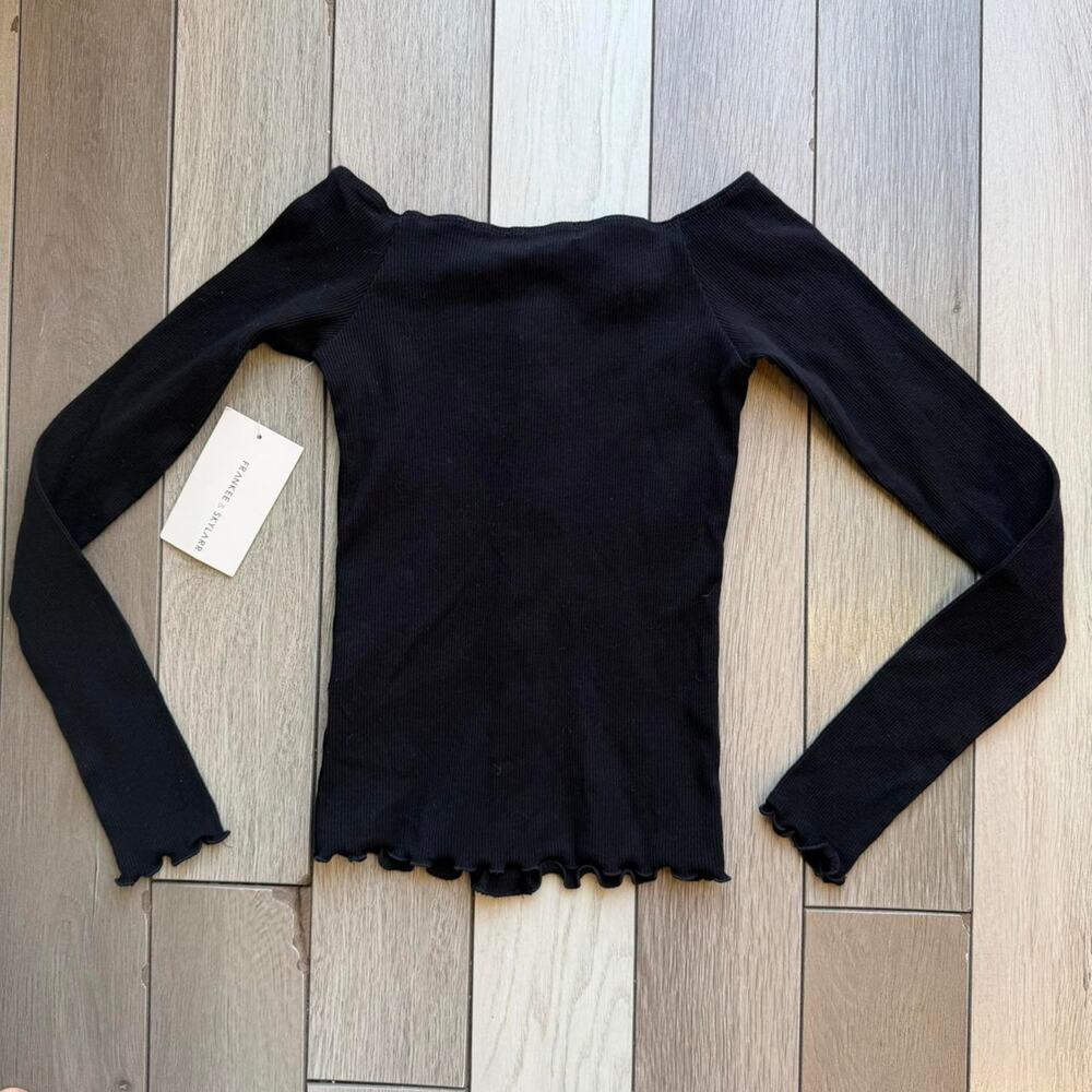 Frankie & Skylar Black Ribbed Button Top (XS) - Picture 5 of 5